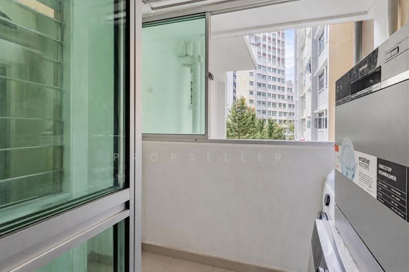 489A Choa Chu Kang Avenue 5, 489A Choa Chu Kang Avenue 5, Dairy Farm / Bukit Panjang / Choa Chu Kang, 3 Bedrooms, 1,216 sqft, HDB Flat For Sale, by Warren Chan, 500263149 - Balcony - PropertyGuru.com.sg