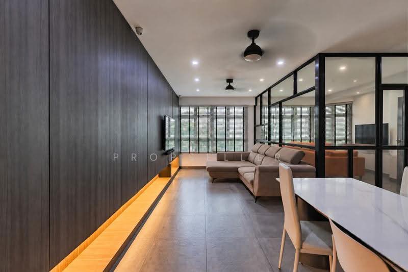 489A Choa Chu Kang Avenue 5, 489A Choa Chu Kang Avenue 5, Dairy Farm / Bukit Panjang / Choa Chu Kang, 3 Bedrooms, 1,216 sqft, HDB Flat For Sale, by Warren Chan, 500263149 - Living Room - PropertyGuru.com.sg