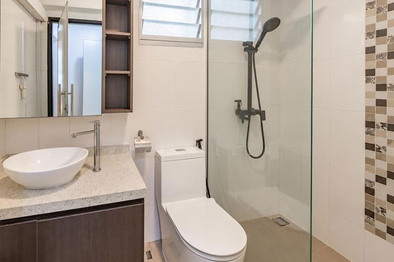489A Choa Chu Kang Avenue 5, 489A Choa Chu Kang Avenue 5, Dairy Farm / Bukit Panjang / Choa Chu Kang, 3 Bedrooms, 1,216 sqft, HDB Flat For Sale, by Warren Chan, 500263149 - Bathroom - PropertyGuru.com.sg