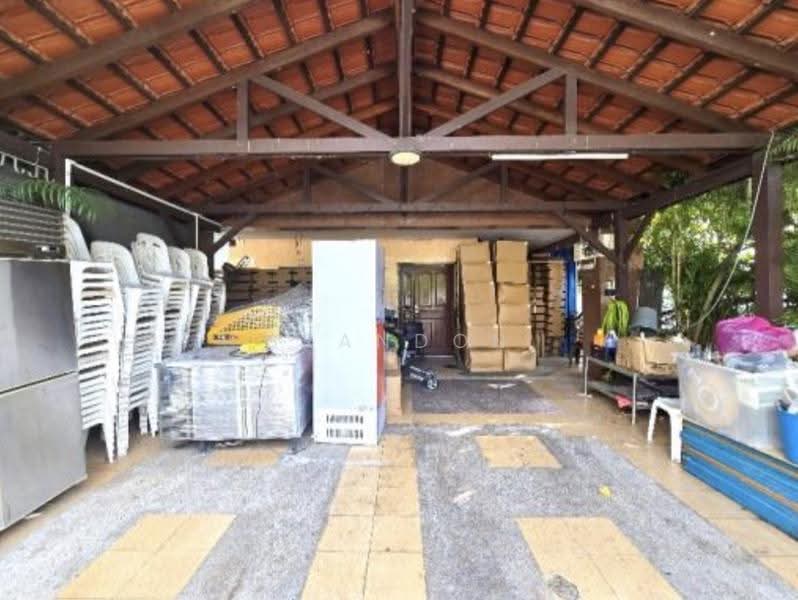Toh Estate, Toh Drive, Changi Airport / Changi Village, 2 Bedrooms, 1,399 sqft, Corner Terrace For Sale, by Brandon Cher, 500263155 - Exterior - PropertyGuru.com.sg