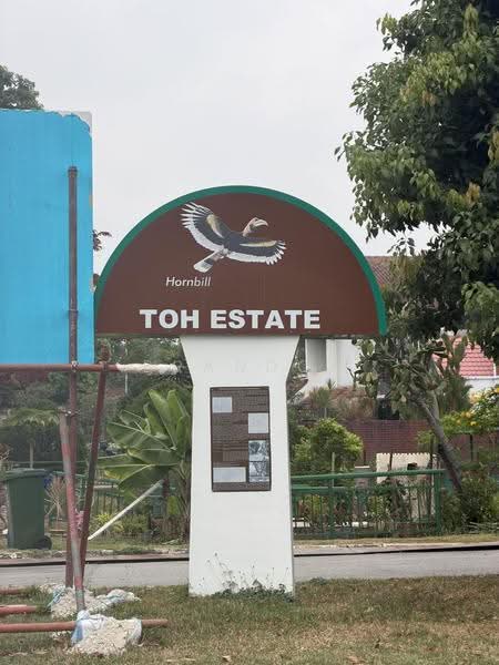 Toh Estate, Toh Drive, Changi Airport / Changi Village, 2 Bedrooms, 1,399 sqft, Corner Terrace For Sale, by Brandon Cher, 500263155 - Exterior - PropertyGuru.com.sg