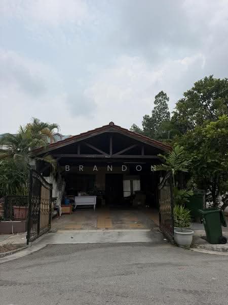 Toh Estate, Toh Drive, Changi Airport / Changi Village, 2 Bedrooms, 1,399 sqft, Corner Terrace For Sale, by Brandon Cher, 500263155 - Exterior - PropertyGuru.com.sg