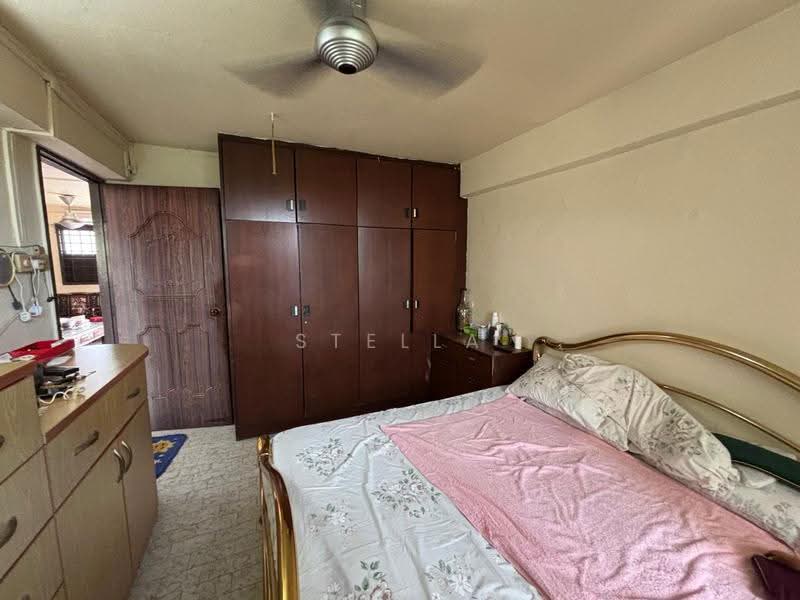 107 Jalan Bukit Merah, 107 Jalan Bukit Merah, Alexandra / Commonwealth, Room Rental, 100 sqft, HDB Flat For Rent, by Stella Kuek, 500263156 - Bedroom - PropertyGuru.com.sg