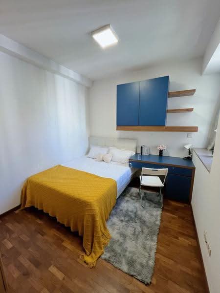 Queens, 10 Stirling Road, Alexandra / Commonwealth, Room Rental, 100 sqft, Condominium For Rent, by ling, 500263164 - Bedroom - PropertyGuru.com.sg