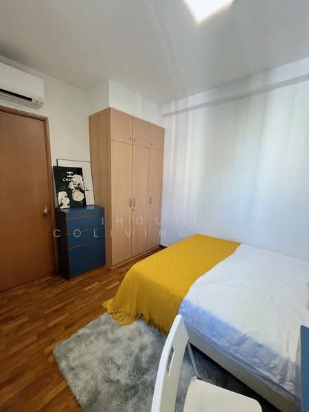Queens, 10 Stirling Road, Alexandra / Commonwealth, Room Rental, 100 sqft, Condominium For Rent, by ling, 500263164 - Bedroom - PropertyGuru.com.sg