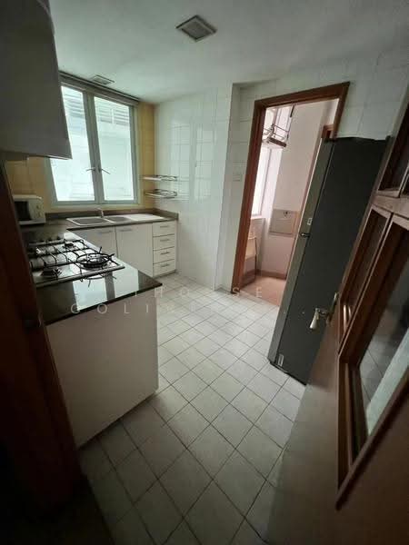 Queens, 10 Stirling Road, Alexandra / Commonwealth, Room Rental, 100 sqft, Condominium For Rent, by ling, 500263164 - Kitchen - PropertyGuru.com.sg