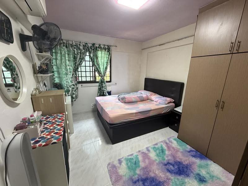 241 Jurong East Street 24, 241 Jurong East Street 24, Boon Lay / Jurong / Tuas, 2 Bedrooms, 904 sqft, HDB Flat For Sale, by Syafiq Rauf, 500263175 - Common Bedroom - PropertyGuru.com.sg