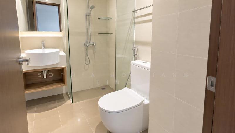 Sundance Suites, 12 Duku Place, East Coast / Marine Parade, Studio, 323 sqft, Condominium For Rent, by Sophia Ho Xiang Ling 何相羚, 500263182 - Bathroom - PropertyGuru.com.sg