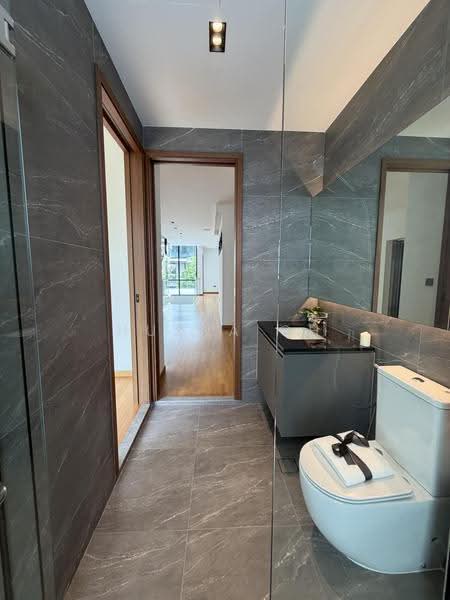 Sembawang Straits Estate, 23 Jalan Sankam, Sembawang / Yishun, 5 Bedrooms, 4,834 sqft, Terraced House For Sale, by Husna Gh, 500263188 - Bathroom - PropertyGuru.com.sg