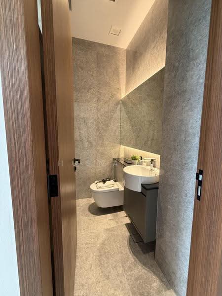 Sembawang Straits Estate, 23 Jalan Sankam, Sembawang / Yishun, 5 Bedrooms, 4,834 sqft, Terraced House For Sale, by Husna Gh, 500263188 - Bathroom - PropertyGuru.com.sg