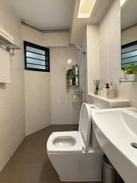524 Woodlands Drive 14, 524 Woodlands Drive 14, Admiralty / Woodlands, 3 Bedrooms, 1,098 sqft, HDB Flat For Sale, by Ben Wong, 500263197 - Bathroom - PropertyGuru.com.sg