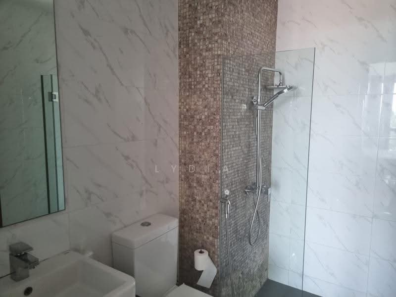 Vibes @ East Coast, 308 Telok Kurau Road, East Coast / Marine Parade, 2 Bedrooms, 743 sqft, Apartment For Sale, by Lydia Shi, 500263213 - Bathroom - PropertyGuru.com.sg