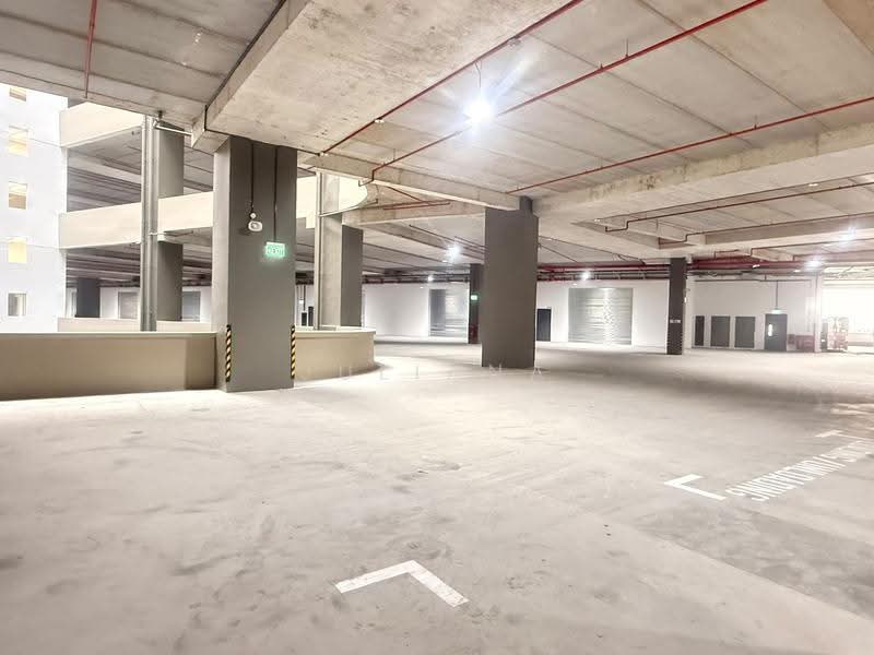 Tampines Connection, 2 Tampines North Drive 4, Pasir Ris / Tampines, 2,002 sqft, Factory / Workshop (B2) For Rent, by Juliana Wong, 500263215 - Car Park - CommercialGuru.com.sg