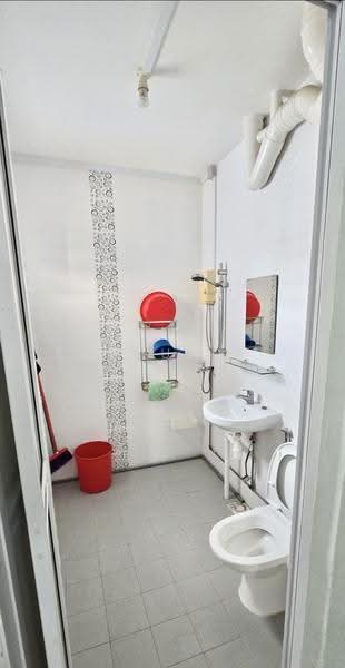 523 Hougang Avenue 6, 523 Hougang Avenue 6, Hougang / Punggol / Sengkang, Room Rental, 200 sqft, HDB Flat For Rent, by Young Chng, 500263220 - PropertyGuru.com.sg