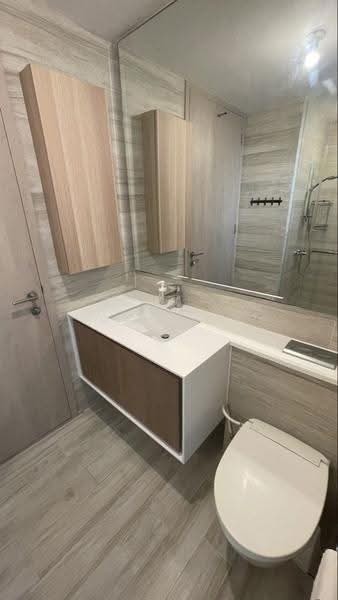 J Gateway, Boon Lay / Jurong / Tuas, 2 Bedrooms, 743 sqft, Condominium For Rent, by Dexter Lim, 500263246 - Bathroom - PropertyGuru.com.sg