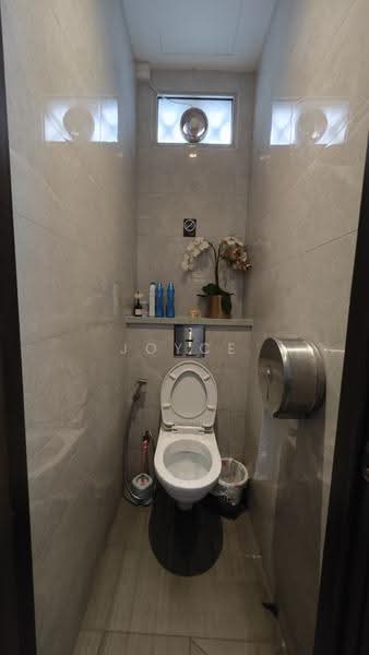 New Bridge Road Whole Shophouse Unit, New Bridge Road | Chinatown | 牛车水, Chinatown / Tanjong Pagar, 3,470 sqft, Shop / Shophouse For Rent, by Joyce Foo, 500263248 - Bathroom - CommercialGuru.com.sg