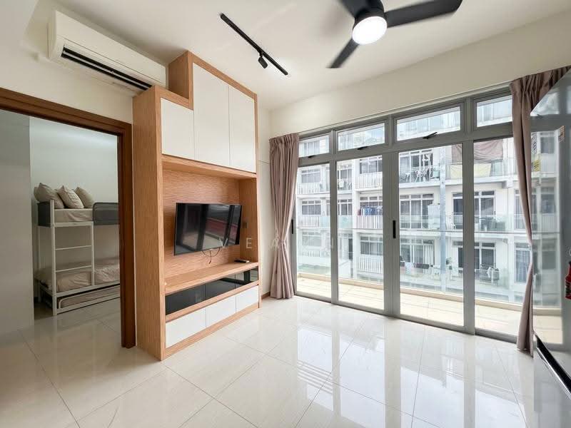 La Fleur, 8 Lorong 26 Geylang, Eunos / Geylang / Paya Lebar, 1 Bedroom, 431 sqft, Condominium For Sale, by Veann Lee 李慧瑜, 500263252 - Living Room - PropertyGuru.com.sg