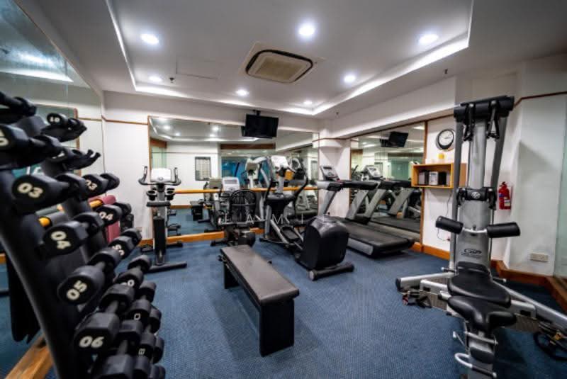 Orange Regency, 101 Fernhill Road, Tanglin / Holland / Bukit Timah, 3 Bedrooms, 2,422 sqft, Apartment For Rent, by Jamie Yoeng, 500263254 - Gym - PropertyGuru.com.sg