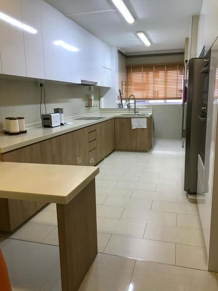 537 Bukit Batok Street 52, 537 Bukit Batok Street 52, Dairy Farm / Bukit Panjang / Choa Chu Kang, 2 Bedrooms, 785 sqft, HDB Flat For Sale, by Sarah Zhang, 500263258 - Kitchen - PropertyGuru.com.sg