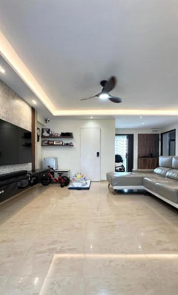 667D Jurong West Street 65, 667D Jurong West Street 65, Boon Lay / Jurong / Tuas, 3 Bedrooms, 1,184 sqft, HDB Flat For Sale, by Raynard Lim, 500263260 - Living Room - PropertyGuru.com.sg