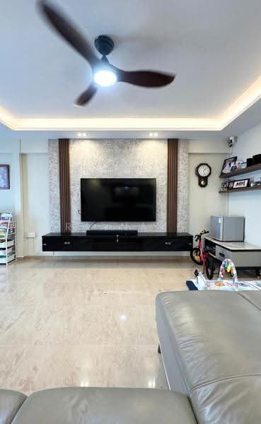 667D Jurong West Street 65, 667D Jurong West Street 65, Boon Lay / Jurong / Tuas, 3 Bedrooms, 1,184 sqft, HDB Flat For Sale, by Raynard Lim, 500263260 - Living Room - PropertyGuru.com.sg