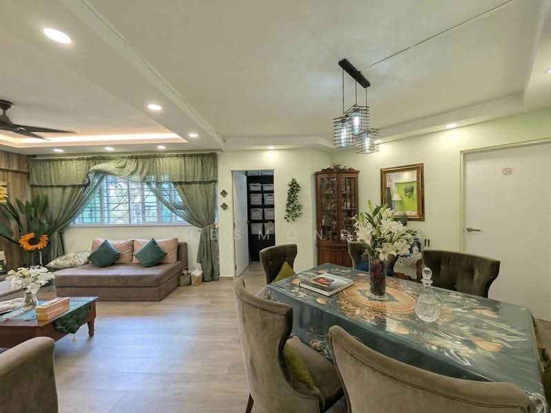 210 Bukit Batok Street 21, 210 Bukit Batok Street 21, Dairy Farm / Bukit Panjang / Choa Chu Kang, 3 Bedrooms, 1,119 sqft, HDB Flat For Rent, by Desmond Tan, 500263270 - Living Room - PropertyGuru.com.sg