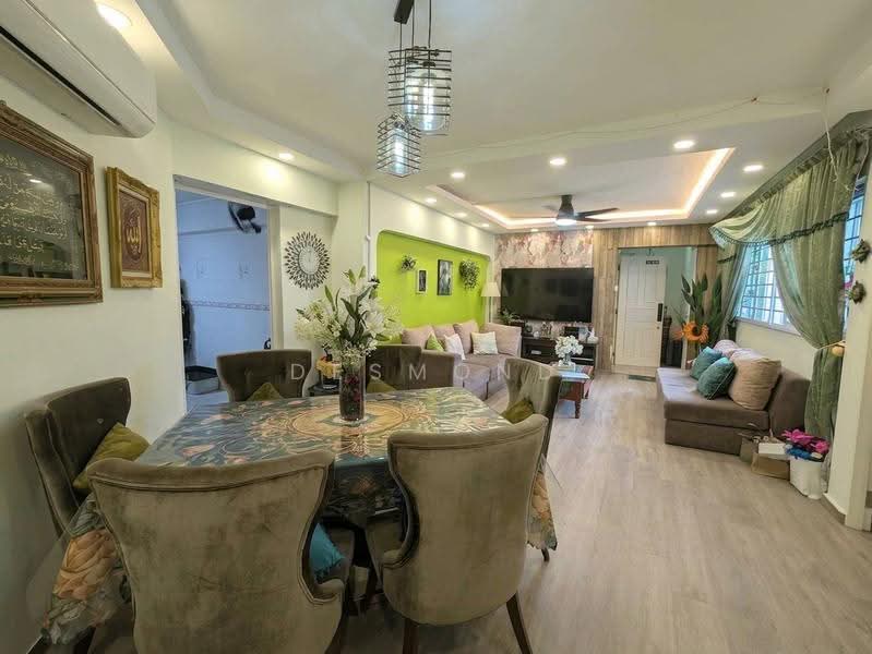 210 Bukit Batok Street 21, 210 Bukit Batok Street 21, Dairy Farm / Bukit Panjang / Choa Chu Kang, 3 Bedrooms, 1,119 sqft, HDB Flat For Rent, by Desmond Tan, 500263270 - Living Room - PropertyGuru.com.sg