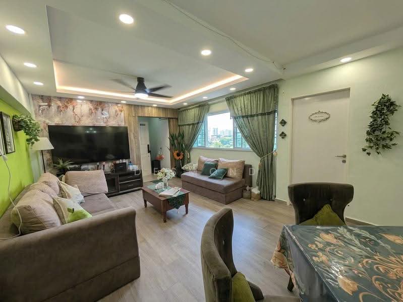 210 Bukit Batok Street 21, 210 Bukit Batok Street 21, Dairy Farm / Bukit Panjang / Choa Chu Kang, 3 Bedrooms, 1,119 sqft, HDB Flat For Rent, by Desmond Tan, 500263270 - Living Room - PropertyGuru.com.sg