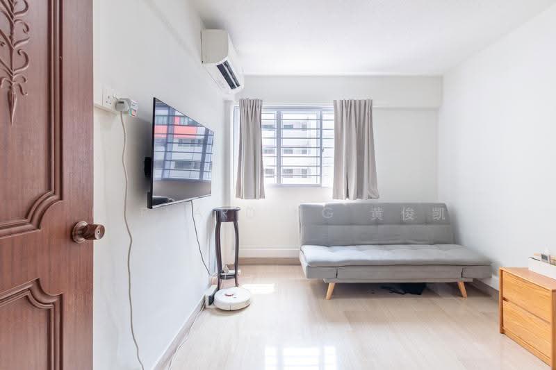 466 Crawford Lane, 466 Crawford Lane, Beach Road / Bugis / Rochor, 3 Bedrooms, 882 sqft, HDB Flat For Sale, by Bernard Ng 黄俊凯, 500263282 - Living Room - PropertyGuru.com.sg