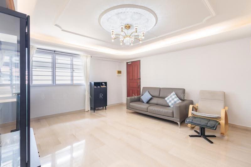 466 Crawford Lane, 466 Crawford Lane, Beach Road / Bugis / Rochor, 3 Bedrooms, 882 sqft, HDB Flat For Sale, by Bernard Ng 黄俊凯, 500263282 - Living Room - PropertyGuru.com.sg