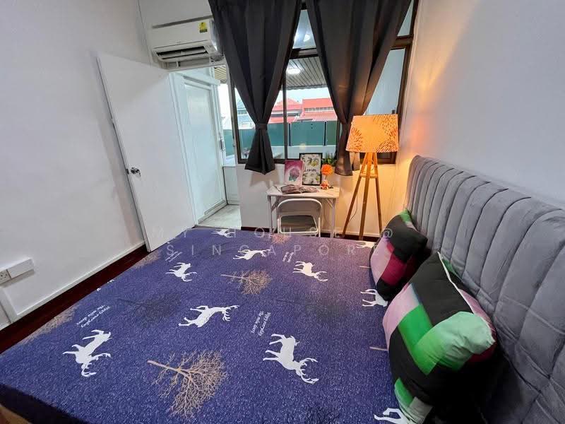 Serangoon terrace house, Hougang / Punggol / Sengkang, Room Rental, 269 sqft, Terraced House For Rent, by Desmond, 500263304 - Bedroom - PropertyGuru.com.sg