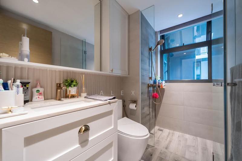 The Terrace, 86 Edgedale Plains, Hougang / Punggol / Sengkang, 4 Bedrooms, 1,313 sqft, Condominium For Sale, by Alex Deven, 500263306 - Bathroom - PropertyGuru.com.sg