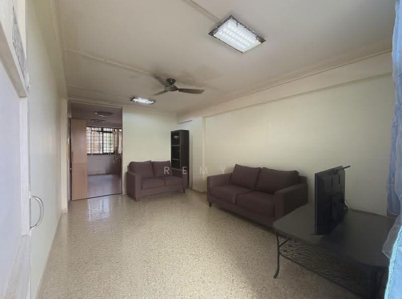 99 Commonwealth Crescent, 99 Commonwealth Crescent, Alexandra / Commonwealth, 3 Bedrooms, 678 sqft, HDB Flat For Sale, by Remy R, 500263319 - Living Room - PropertyGuru.com.sg