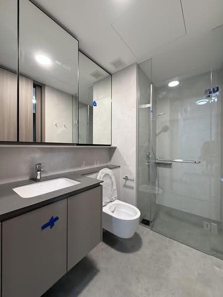 Norwood Grand, Admiralty / Woodlands, 2 Bedrooms, 624 sqft, Condominium For Rent, by Julia Goh, 500263320 - Bathroom - PropertyGuru.com.sg