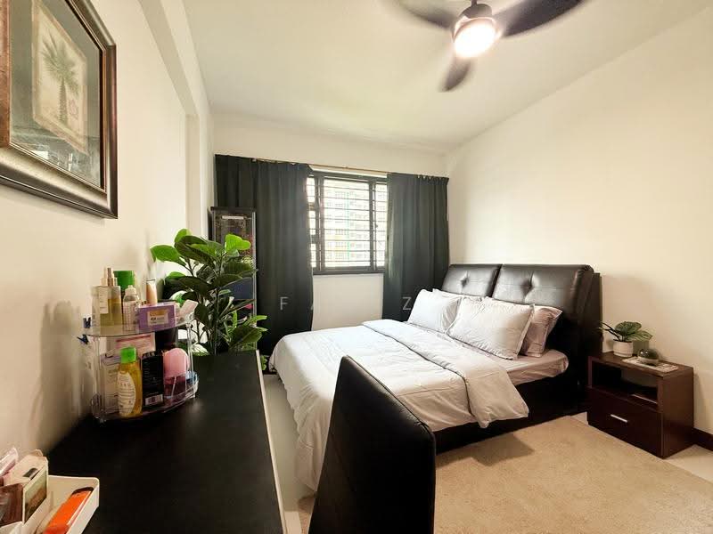 336A Yishun Street 31, 336A Yishun Street 31, Sembawang / Yishun, 3 Bedrooms, 990 sqft, HDB Flat For Sale, by Fariz Rashid, 500263323 - Master Bedroom - PropertyGuru.com.sg
