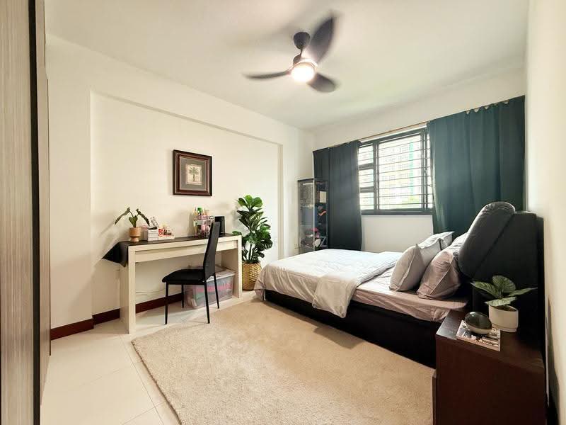 336A Yishun Street 31, 336A Yishun Street 31, Sembawang / Yishun, 3 Bedrooms, 990 sqft, HDB Flat For Sale, by Fariz Rashid, 500263323 - Master Bedroom - PropertyGuru.com.sg