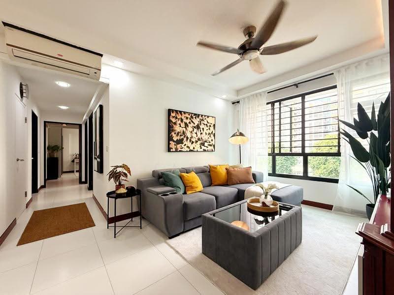 336A Yishun Street 31, 336A Yishun Street 31, Sembawang / Yishun, 3 Bedrooms, 990 sqft, HDB Flat For Sale, by Fariz Rashid, 500263323 - Living Room - PropertyGuru.com.sg