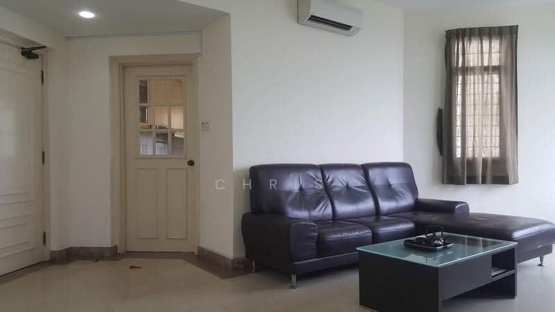The Makena, 125 Meyer Road, East Coast / Marine Parade, 3 Bedrooms, 1,152 sqft, Condominium For Sale, by Chris Kwek, 500263333 - Living Room - PropertyGuru.com.sg