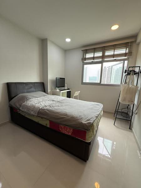 815A Choa Chu Kang Avenue 7, 815A Choa Chu Kang Avenue 7, Dairy Farm / Bukit Panjang / Choa Chu Kang, 3 Bedrooms, 1,001 sqft, HDB Flat For Sale, by Gary Ong, 500263371 - PropertyGuru.com.sg