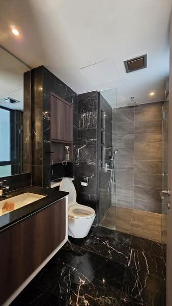 J Gateway, Boon Lay / Jurong / Tuas, 3 Bedrooms, 893 sqft, Condominium For Rent, by Joseph Tan, 500263375 - Bathroom - PropertyGuru.com.sg