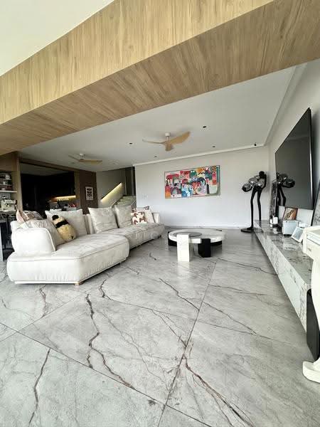 Townhouse Apartments, 139 Cavenagh Road, Orchard / River Valley, 4 Bedrooms, 2,142 sqft, Apartment For Sale, by Ice Tham, 500263380 - Living Room - PropertyGuru.com.sg