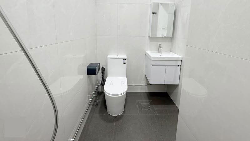 Westwood Terrace, Boon Lay / Jurong / Tuas, Room Rental, 150 sqft, Terraced House For Rent, by Maple Yap, 500263395 - MBR7 Bathroom - PropertyGuru.com.sg