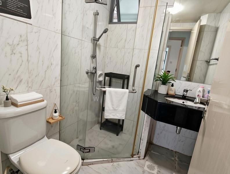 The Madeira, 50 Bukit Batok Street 31, Dairy Farm / Bukit Panjang / Choa Chu Kang, Room Rental, 1,200 sqft, Condominium For Rent, by Ween Keat, 500263415 - Bathroom - PropertyGuru.com.sg