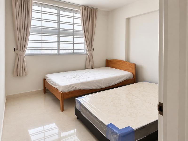 370 Bukit Batok Street 31, 370 Bukit Batok Street 31, Dairy Farm / Bukit Panjang / Choa Chu Kang, Room Rental, 100 sqft, HDB Flat For Rent, by Alex Toh C W, 500263420 - Bedroom - PropertyGuru.com.sg
