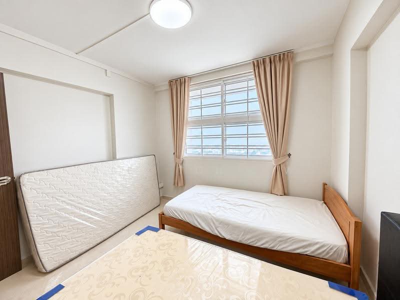 370 Bukit Batok Street 31, 370 Bukit Batok Street 31, Dairy Farm / Bukit Panjang / Choa Chu Kang, Room Rental, 100 sqft, HDB Flat For Rent, by Alex Toh C W, 500263420 - Bedroom - PropertyGuru.com.sg