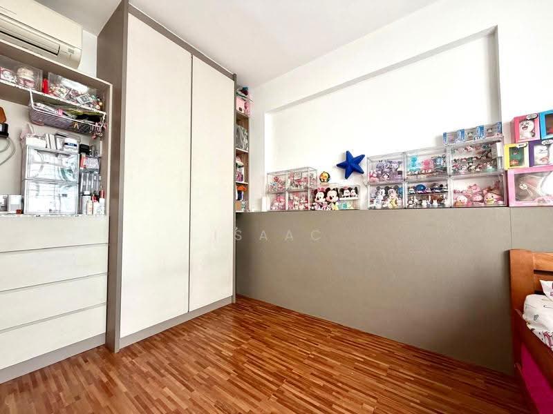 671A Edgefield Plains, 671A Edgefield Plains, Hougang / Punggol / Sengkang, 3 Bedrooms, 969 sqft, HDB Flat For Sale, by Isaac Chew, 500263424 - Bedroom - PropertyGuru.com.sg