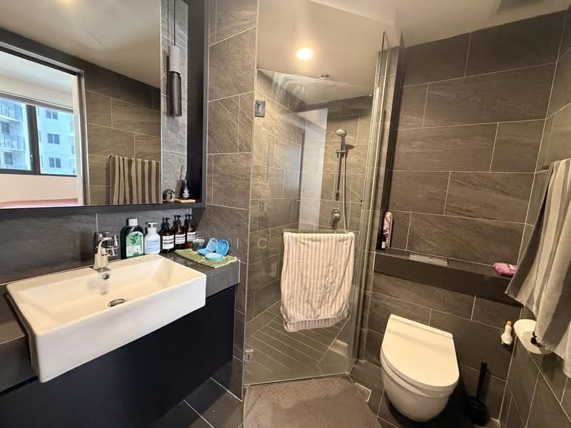 Affinity At Serangoon, Hougang / Punggol / Sengkang, 1 Bedroom, 474 sqft, Condominium For Rent, by Nicole Lim, 500263431 - Bathroom - PropertyGuru.com.sg