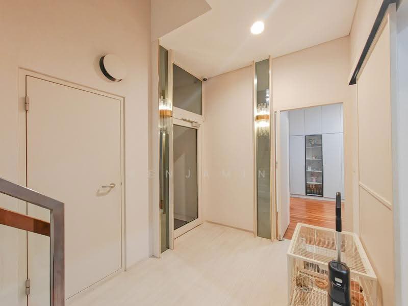Charlton 27, Surin Avenue, Hougang / Punggol / Sengkang, 5 Bedrooms, 5,952 sqft, Cluster House For Sale, by Benjamin Lim, 500263434 - Entrance - PropertyGuru.com.sg