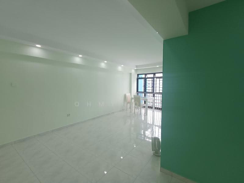 687B Choa Chu Kang Drive, 687B Choa Chu Kang Drive, Dairy Farm / Bukit Panjang / Choa Chu Kang, 3 Bedrooms, 1,184 sqft, HDB Flat For Sale, by EVON NG, 500263443 - Living Room - PropertyGuru.com.sg