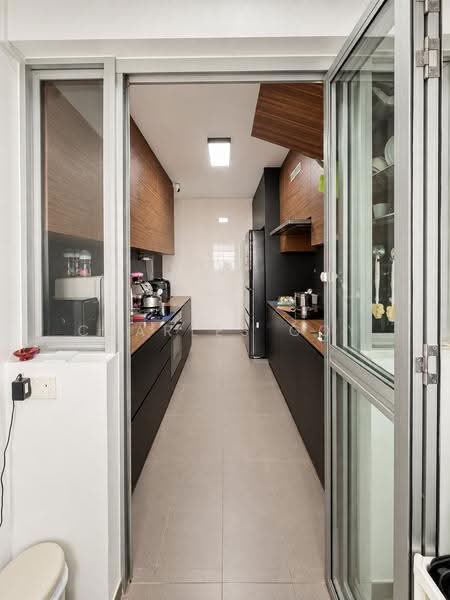 153B Bedok South Road, 153B Bedok South Road, Bedok / Upper East Coast, 3 Bedrooms, 1,216 sqft, HDB Flat For Sale, by Charles Goy, 500263445 - Kitchen - PropertyGuru.com.sg
